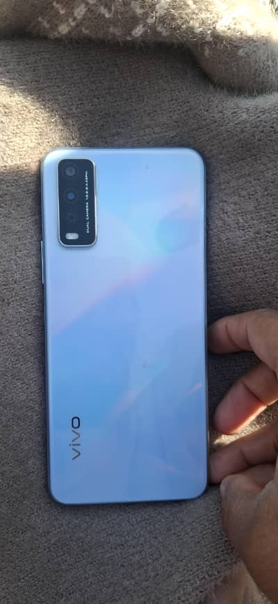 vivo y12 canditon 8.5 /10