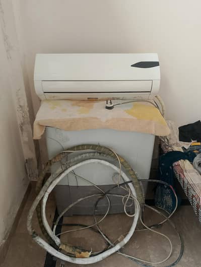 Haier inverter AC 1 Ton