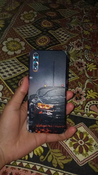 urgent sale this phone. official pta approved. Chance Wala mobile.