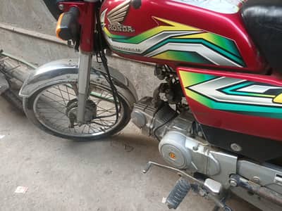 first hand hai total pack hai  urgent sale