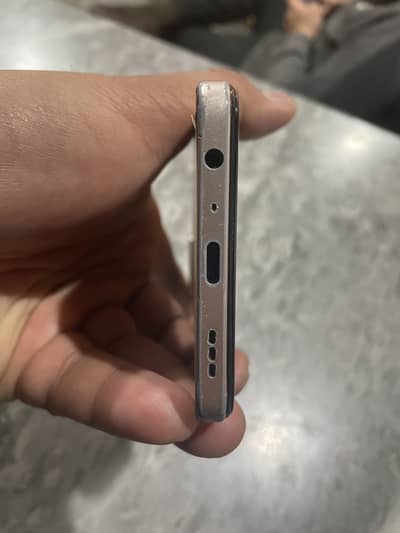 Oppo F-21 pro for sale.