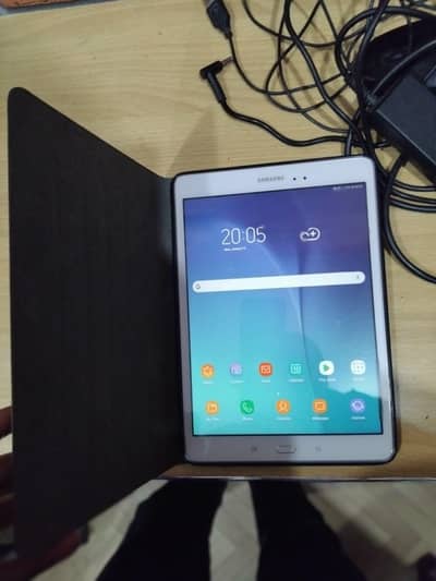 Samsung Galaxy Tab A SM-T555 - JUST LIKE NEW