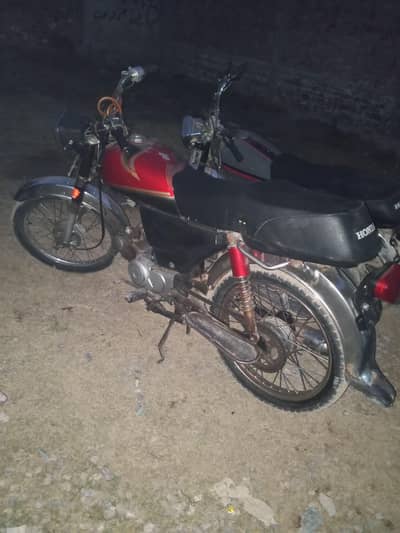 Honda 70 bike for  sale Rawalpindi 1995 model wts app,03135397291