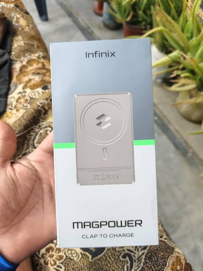 30 watt fast wireless power bank 5000 mah brand new