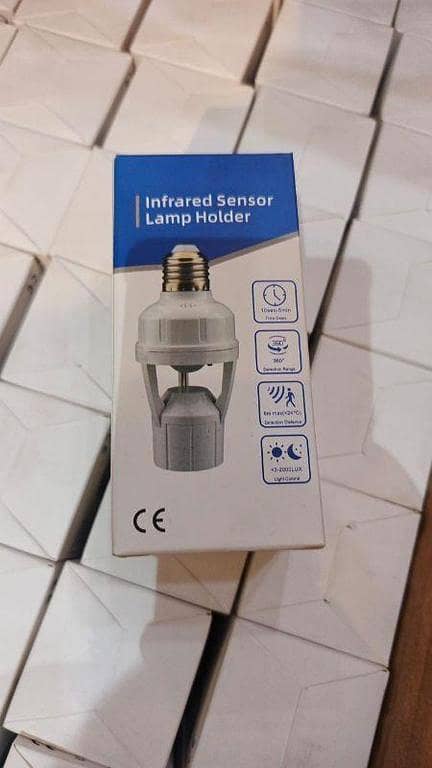 Motion Sensor Bulb Holder Light Socket, Screw Light Bulb 360° Holder LED PIR Infrared Motion Sensor Lamp Switch Socket with Adjustable Button