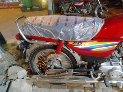 70 model 2014 good condition document clear contact number 03237781811