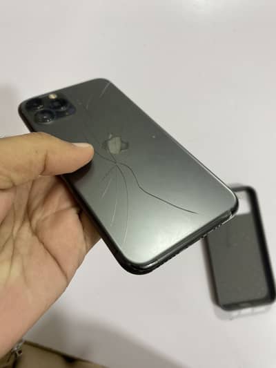 11 pro all ok 10/9 condition