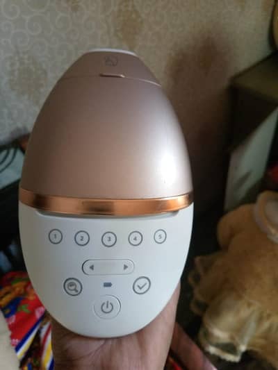Philips Lumea IPL Hair Removal Device SenseIQ, 3 Attachments