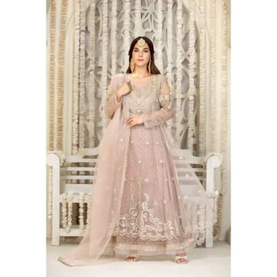 The WardRobe ARZ-2354 (FALSA)