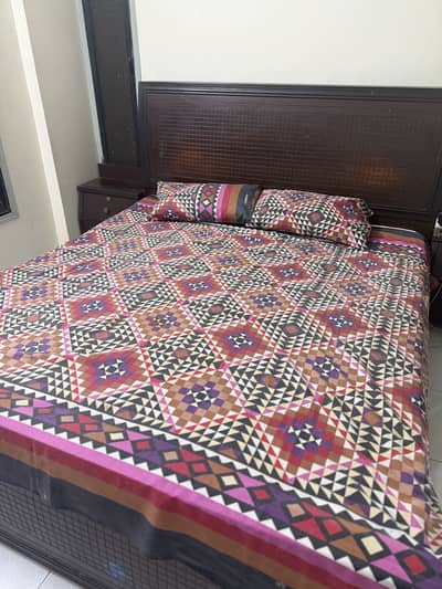 Complete Bedroom Set for Sale – King Size Bed + FREE Mattress, 3-Door