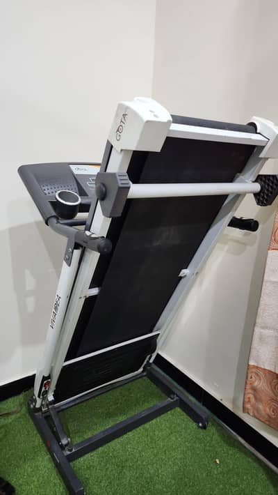 Treadmill /Electronical treadmill/ Running machine