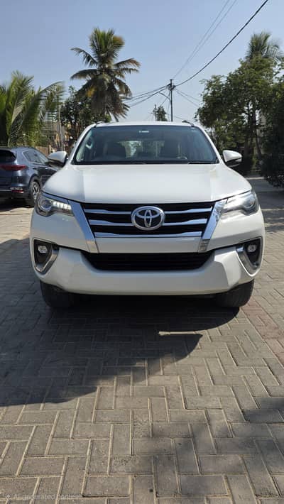 Toyota Fortuner V