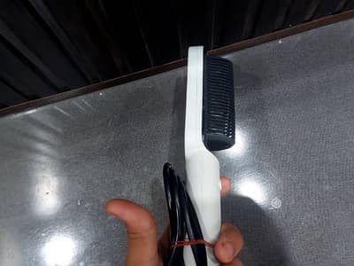 straightener and straightener comb