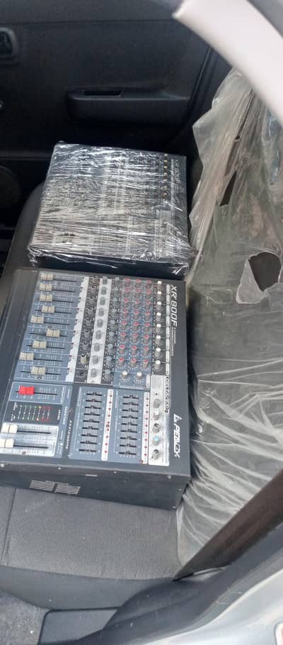 peavey 800f USA 2 pis