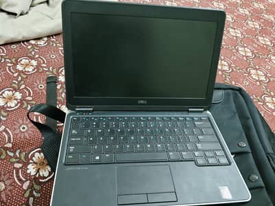 Dell Latitude E7240 – i5 4th Gen, 8GB RAM, 128GB SSD, Windows 10