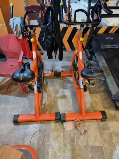 2x Gym Spin Bikes