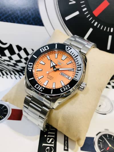 SEIKO SPORTS-AUTOMATIC-ORIGINAL NEW WATCH-CITIZEN RADO TISSOT CASIO