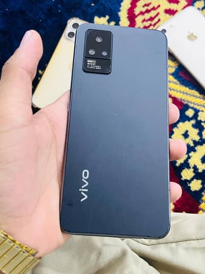 Vivo V21e | 128GB | Urgent Sale | 03047084700