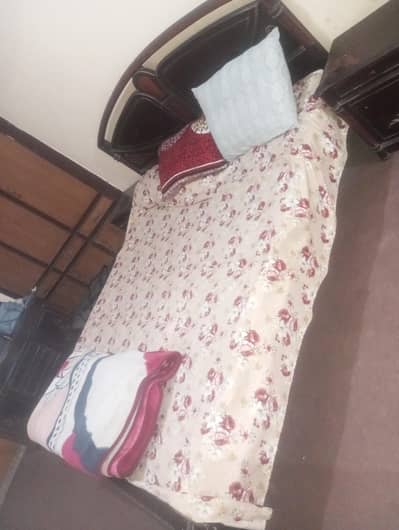 dubble bed with mattress