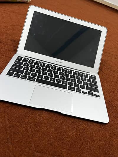Apple laptop