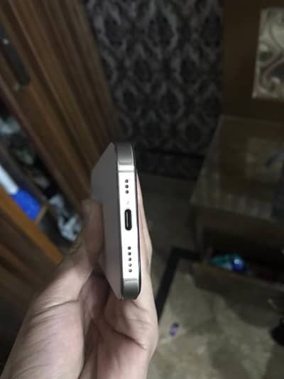 iPhone 16 pro jv 128