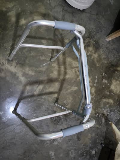 5000. . . . . . . . . Brand new walking stand