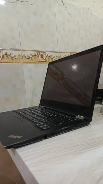Lenovo Thinkpad Yoga 370 (Touchscreen -  tab) i5 7th