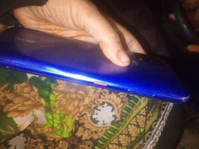 I m selling my mobil phon