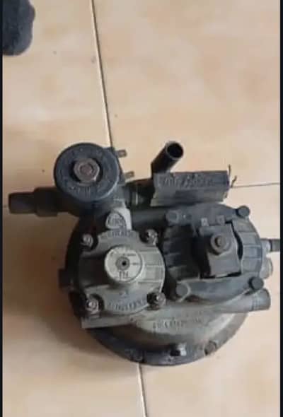 CNG complete kit lpg landi renzo kit mehran khyber charade cultus etc