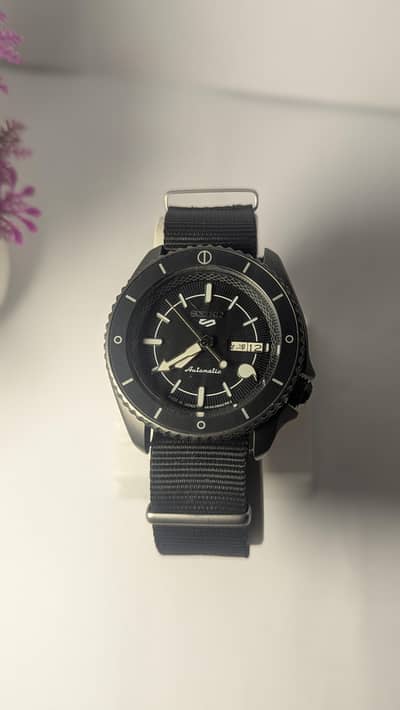 seiko 5 sports