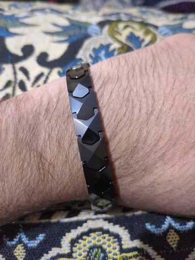 original stone jutt black