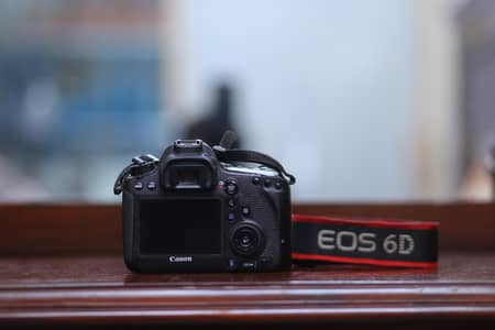 Canon 6D with 24-105mm USM