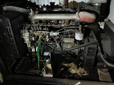 ISUZU GENERATOR 30 KVa on load