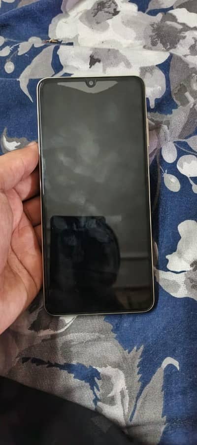 Samsung A06 6 GB 128 GB