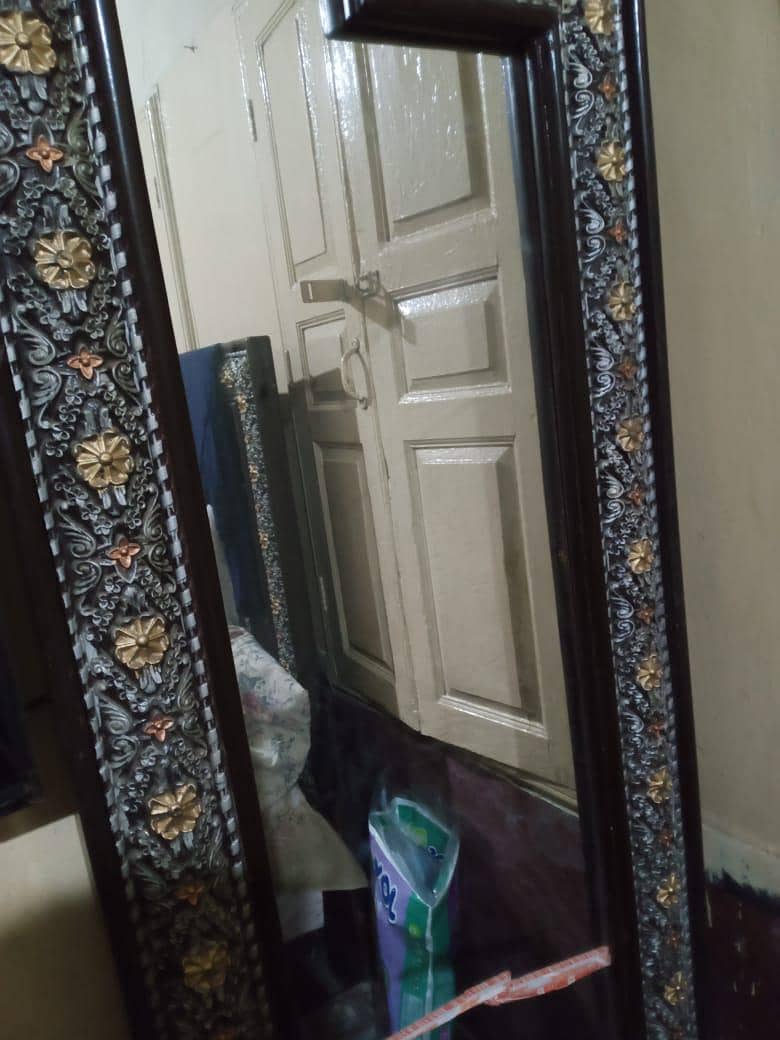 standing dressing table 2