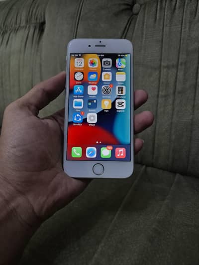Iphone 6s 10/10 Condition