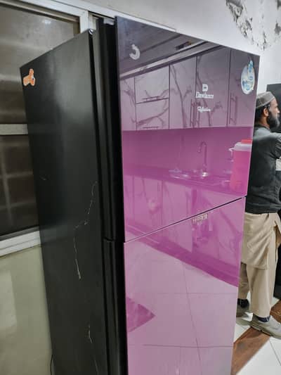 dawlance jambo size fridge