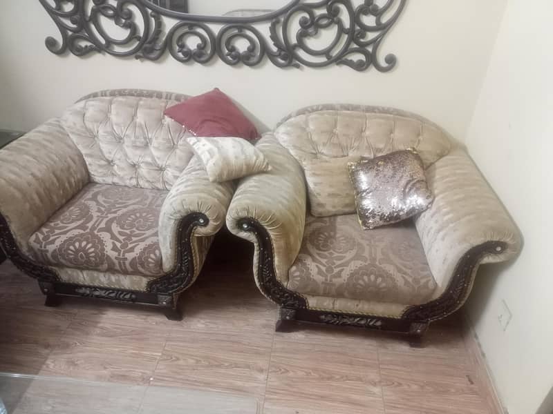 Sell Sofas 7 seater 0