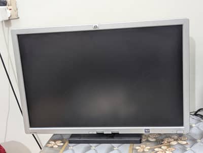 Hp Monitors 24 inch.  Wide  LED Brigher display.    1200*1920