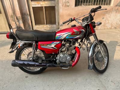 Honda 125 (2023) total original