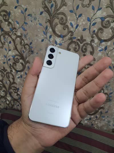 Samsung s22 8/128 P. T. A