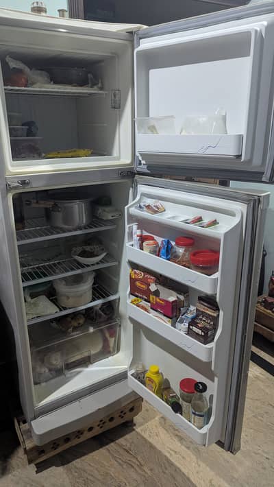 Dawlance medium size refrigerator