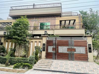 10 Marla 2.5 Storey Like Brand New House Available For Urgent Sale