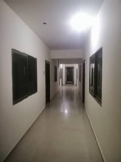 E 11 3 multi 2bed 1st floor apartment for rent bachelor or office