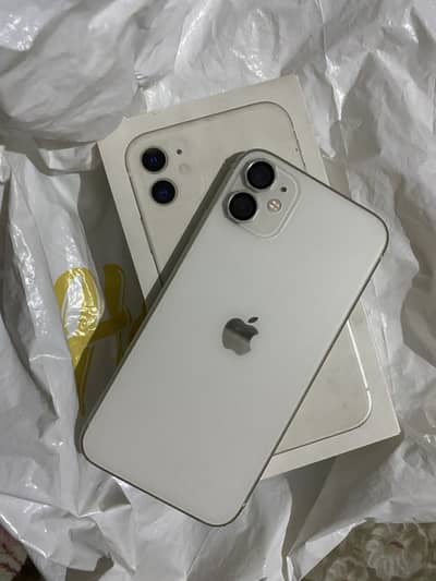 iPhone 11 128gb with box