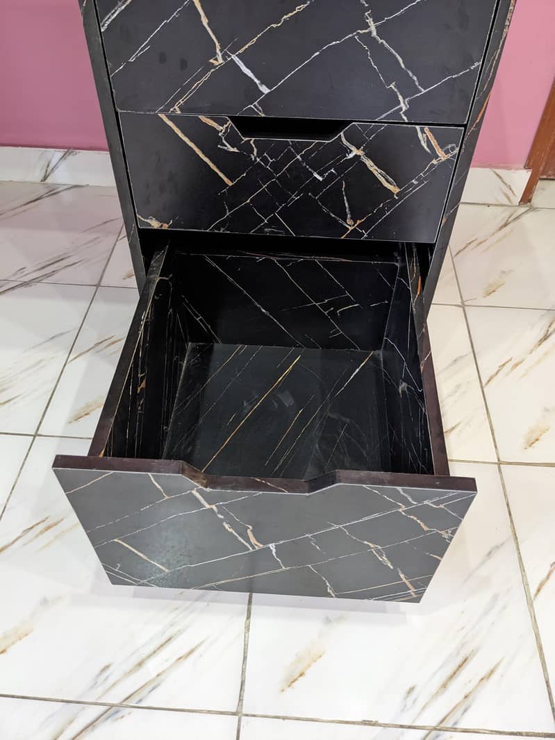 Custumize Computer Table 4