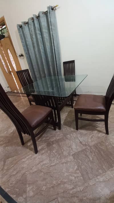 4 chair wooden chair with glass table