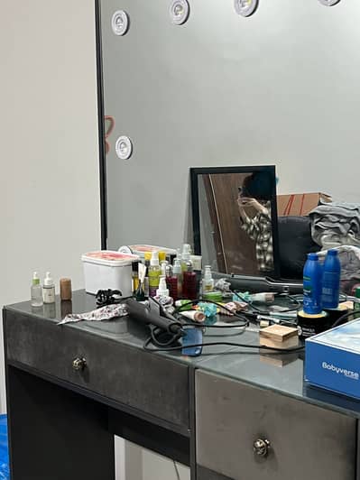 vanity, dressing table