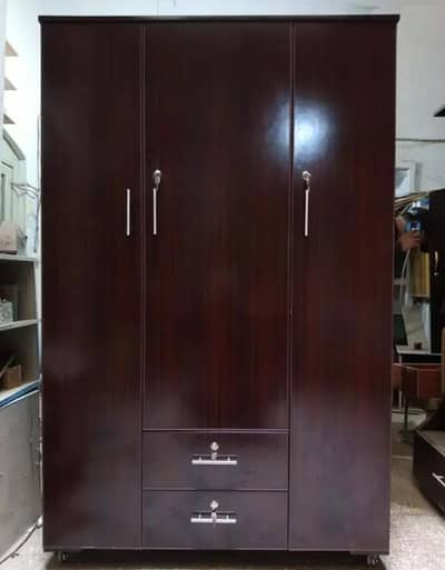 3 door. . achi chez hai