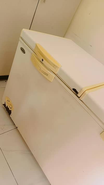 Waves Deep Freezer. .